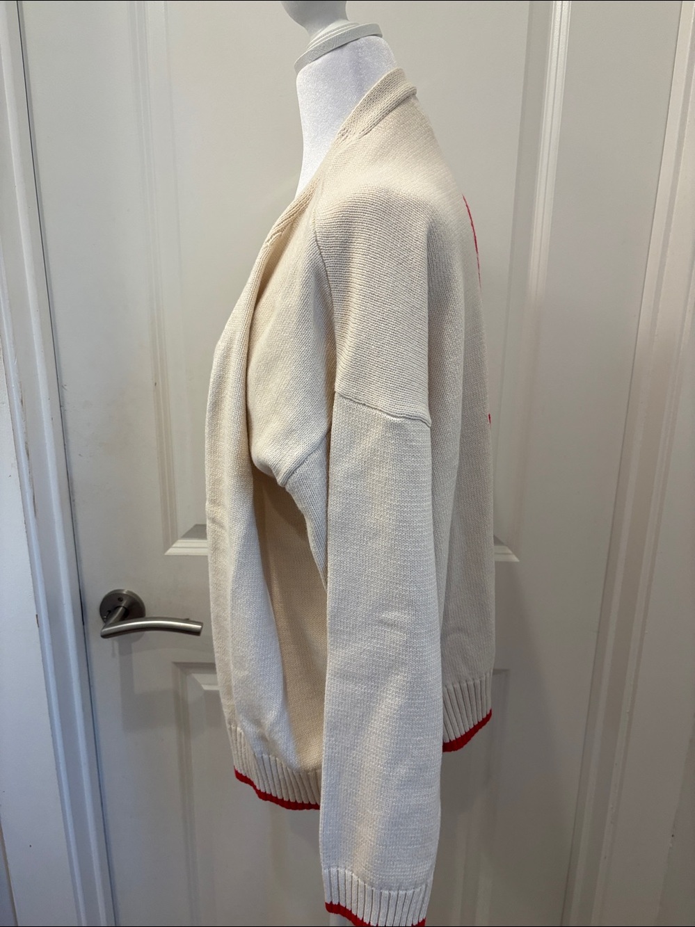 NWT Luna x Sol cream cardigan Sweater with Red Lobster Graphic - M - Picture 3 of 9